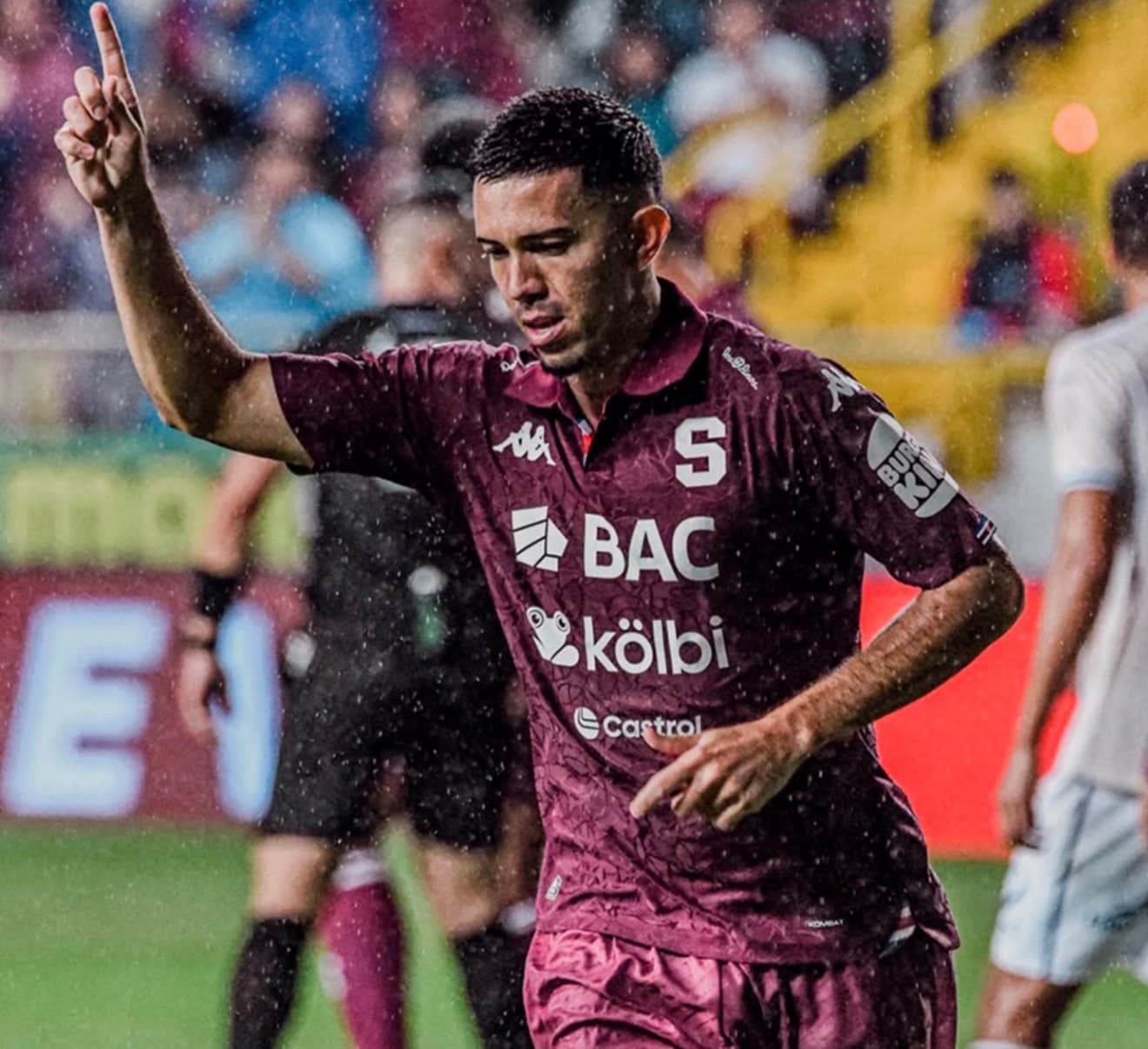 Jefferson Brenes se va del Saprissa al fútbol de Indonesia