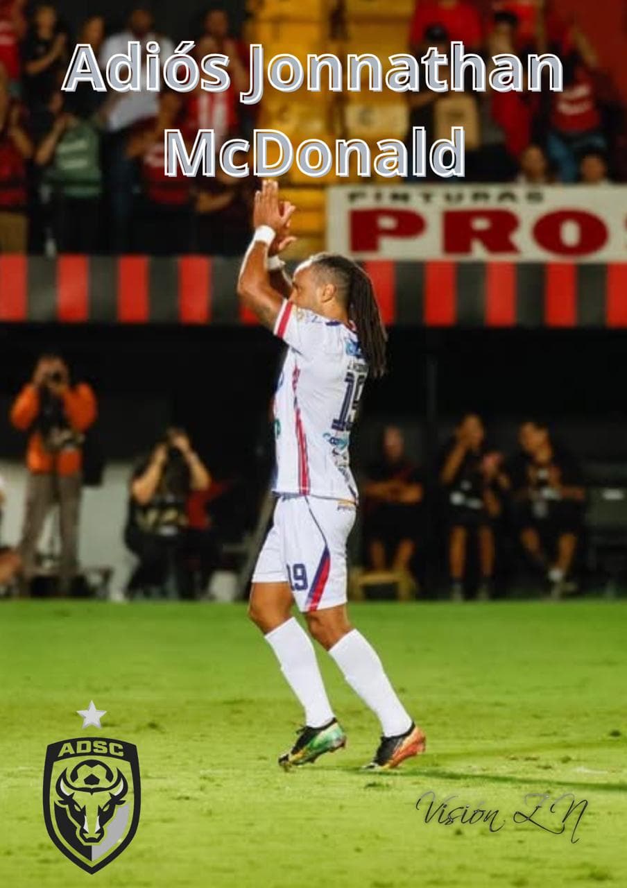 Jonathan McDonald se despidió del fútbol en el Morera Soto