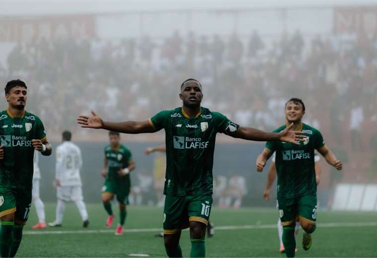 Inter San Carlos le quita el invicto a Saprissa con penal de Joel Campbell